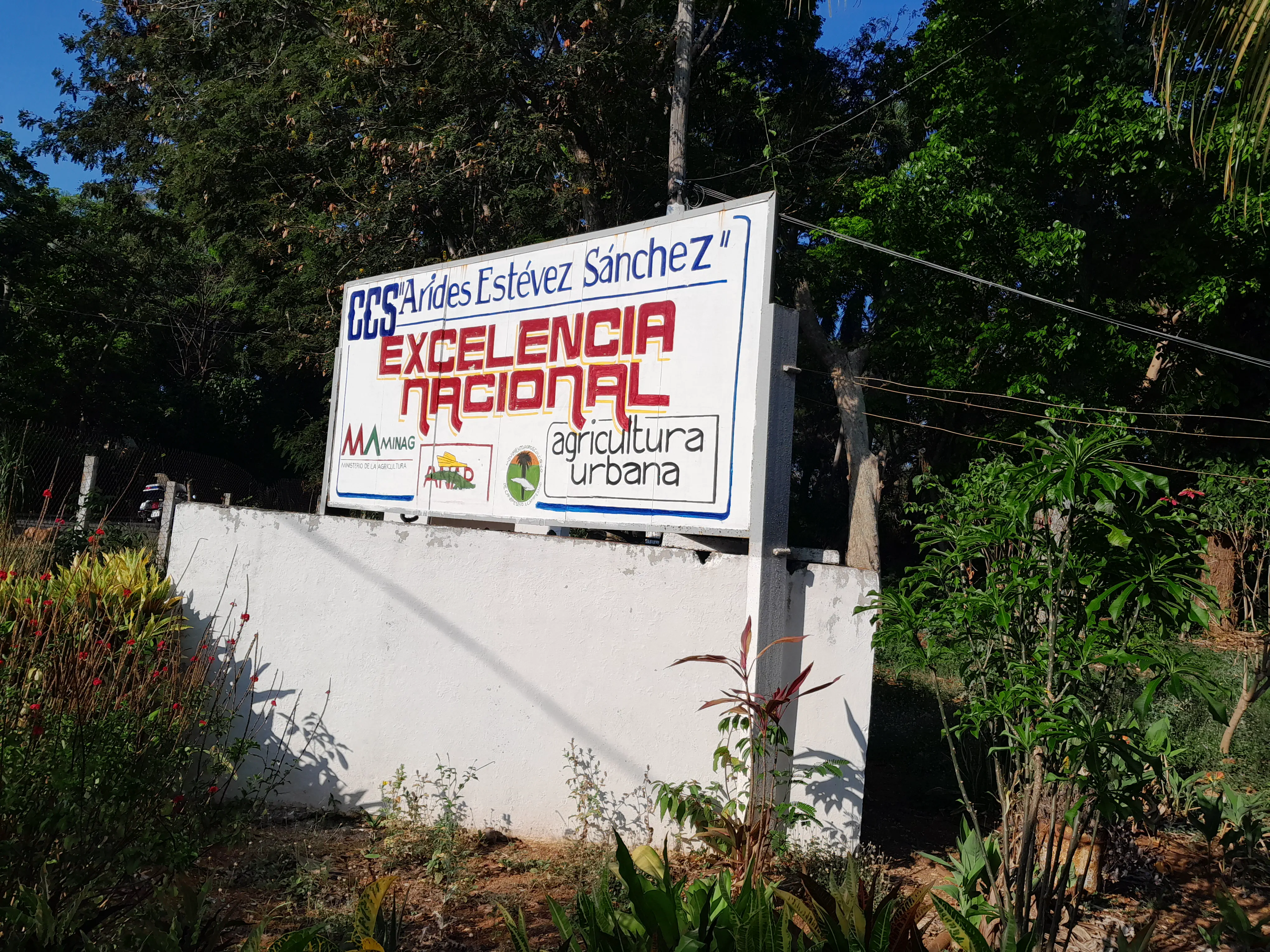 A sign reading ‘CCS “Arides Estévez Sánchez”’