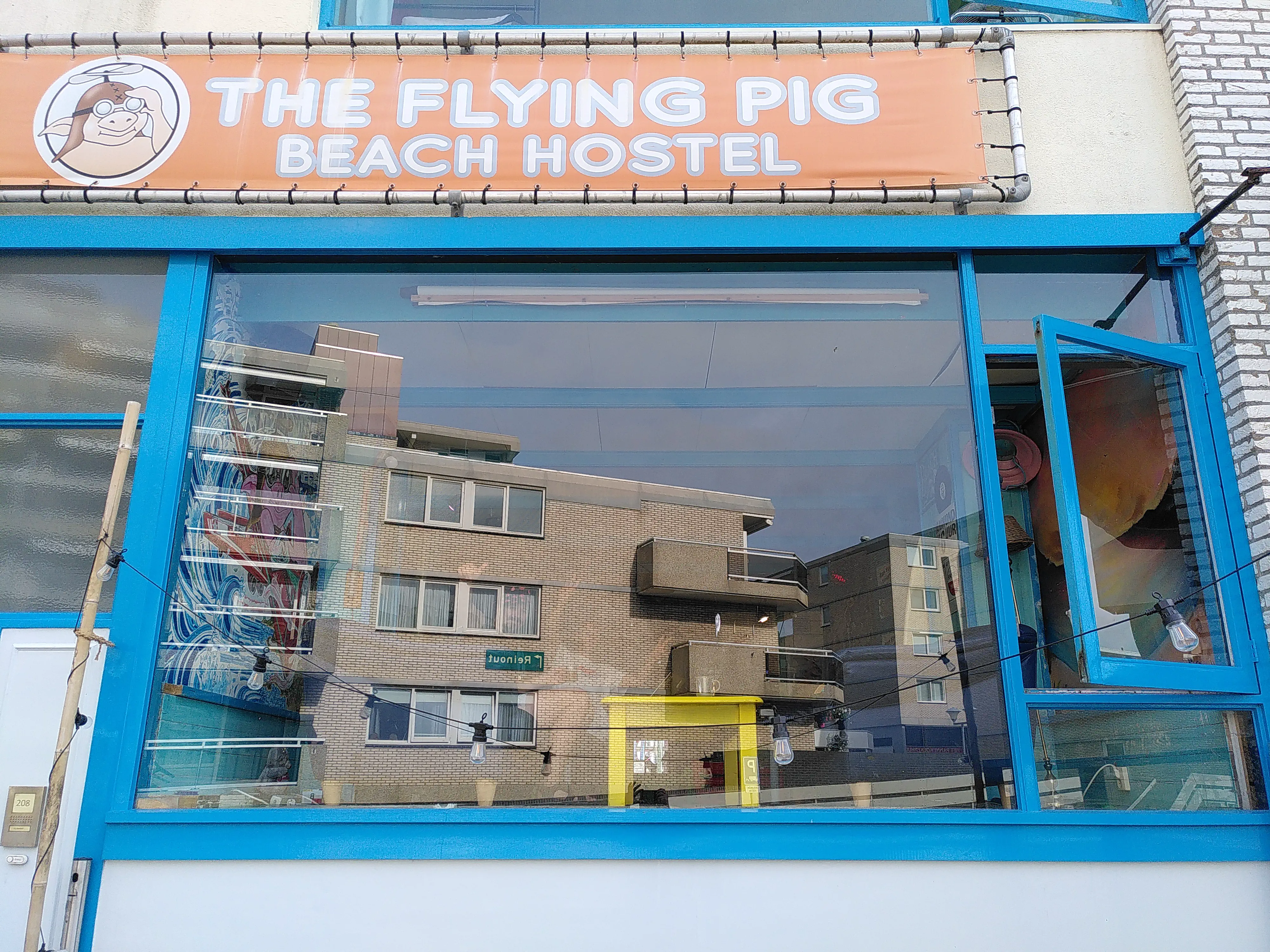 The front of the Flying Pig Beach Hostel