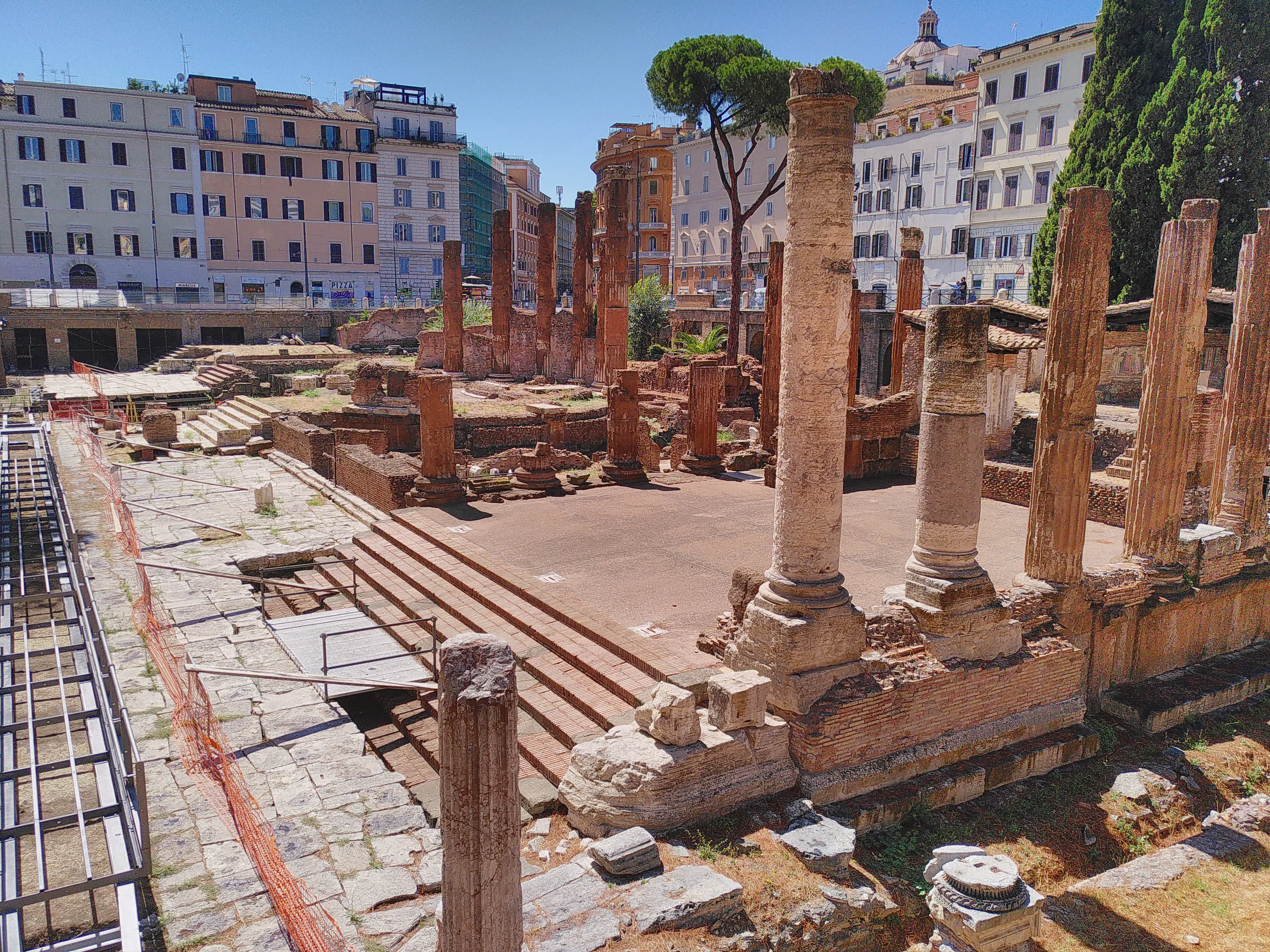 The ruins of the the Largo di Torre Argentina