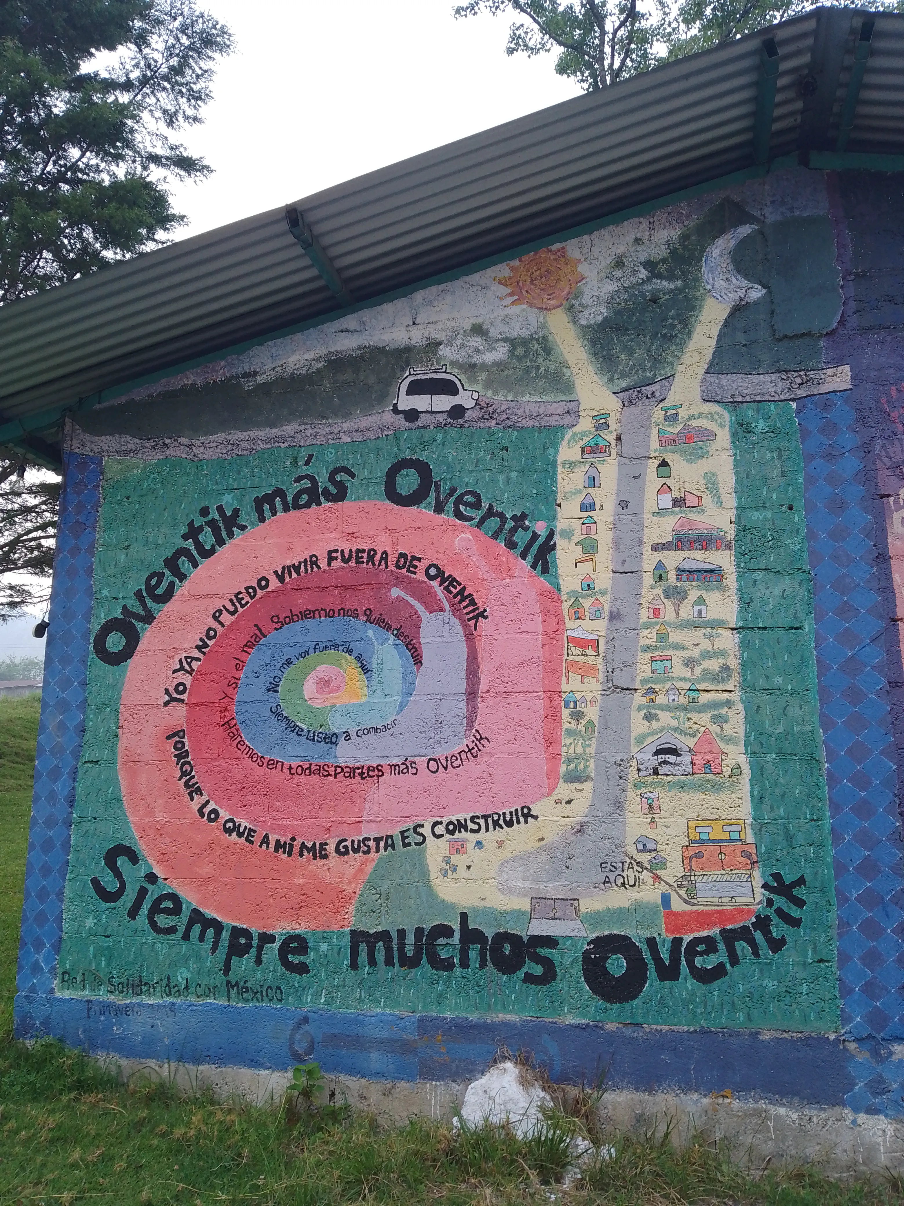 Mural of Oventik caracol depicted as a big snail